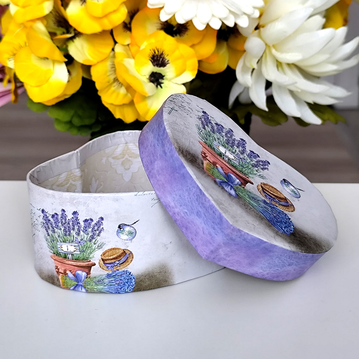 Cutie din carton inima model lavanda 11cm x 9cm x 5cm [2]
