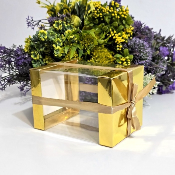 Cutie din plastic transparent cu capac din carton auriu si funda 15cm x 10cm x 10cm [6]