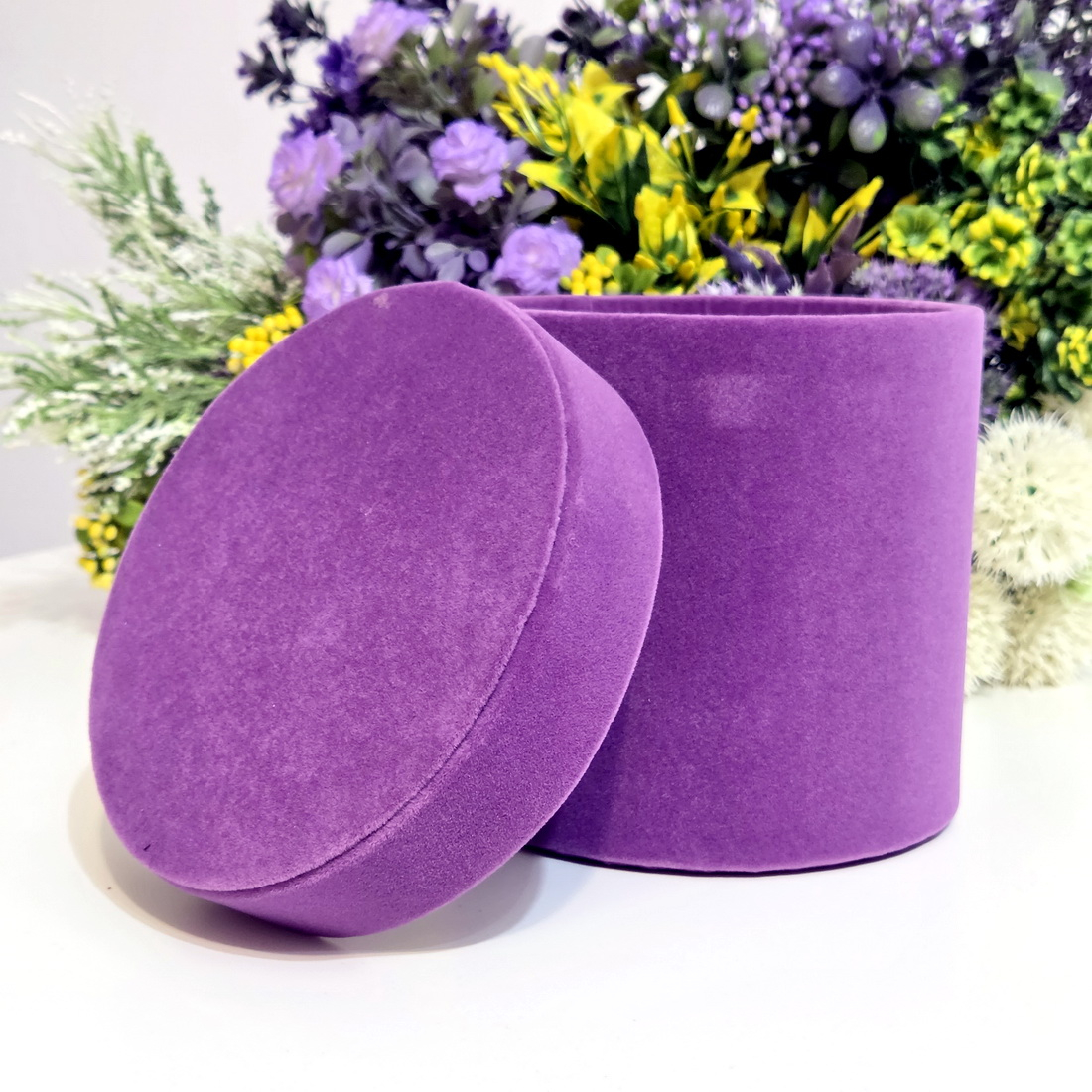 Cutie rotunda din catifea mov 14.5cm x 14cm [3]
