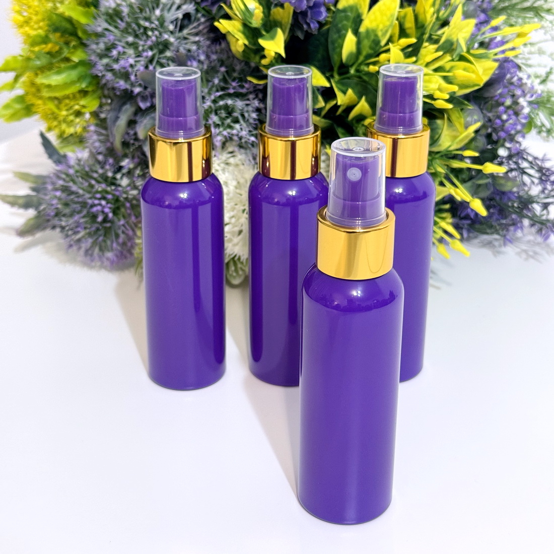 Set 100 flacoane mov 100 ml cu pulverizator mov tip spray cu inel auriu [2]