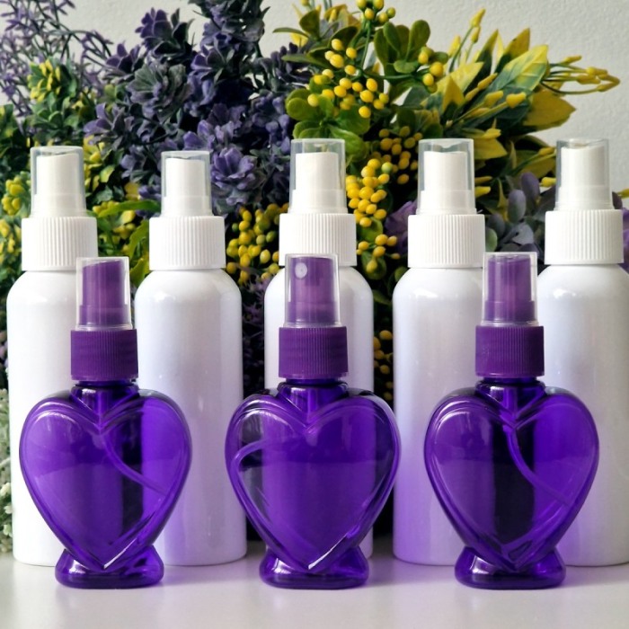 Flacon mov 60 ml forma inima cu pulverizator mov tip spray [3]