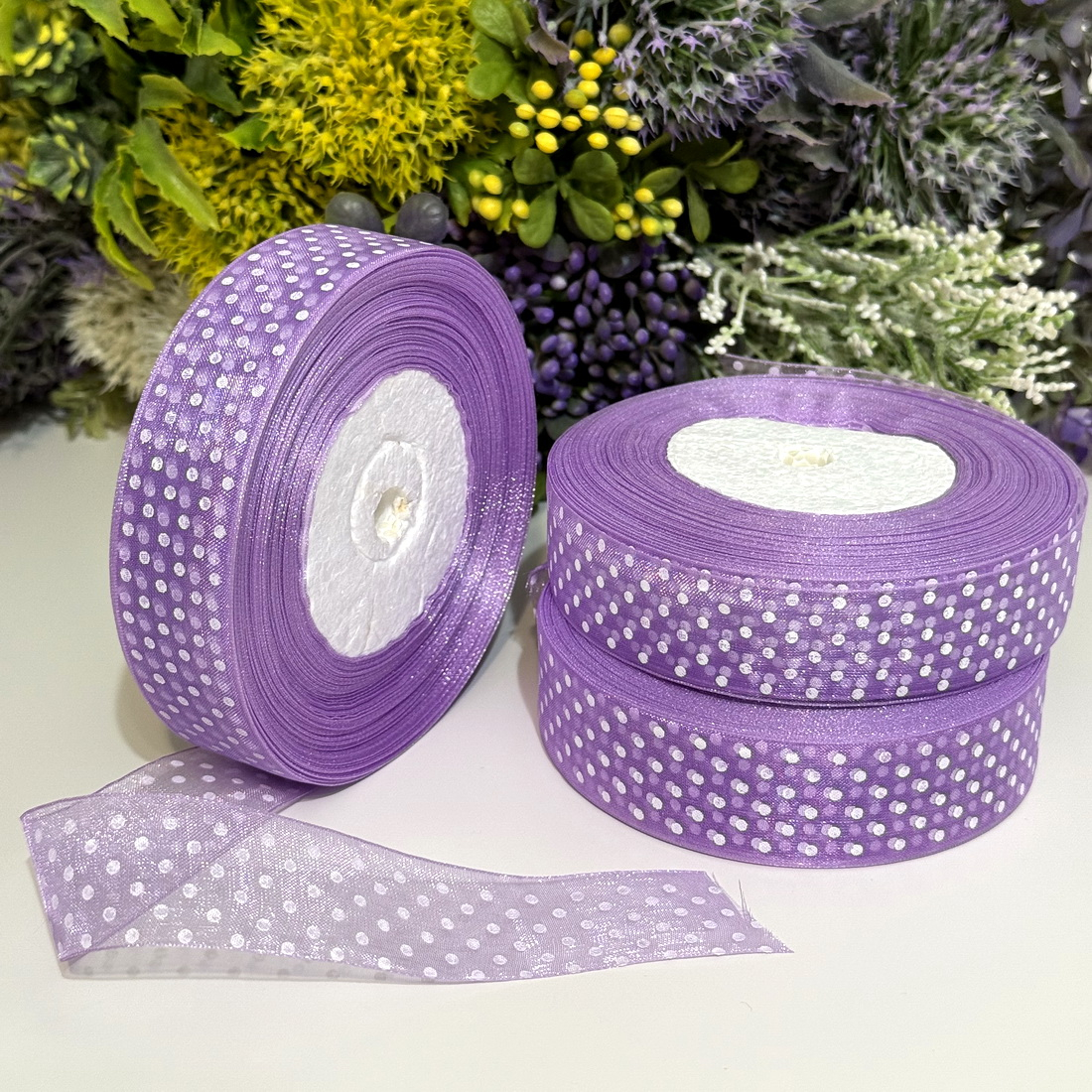 Panglica organza mov cu buline albe rola [5]