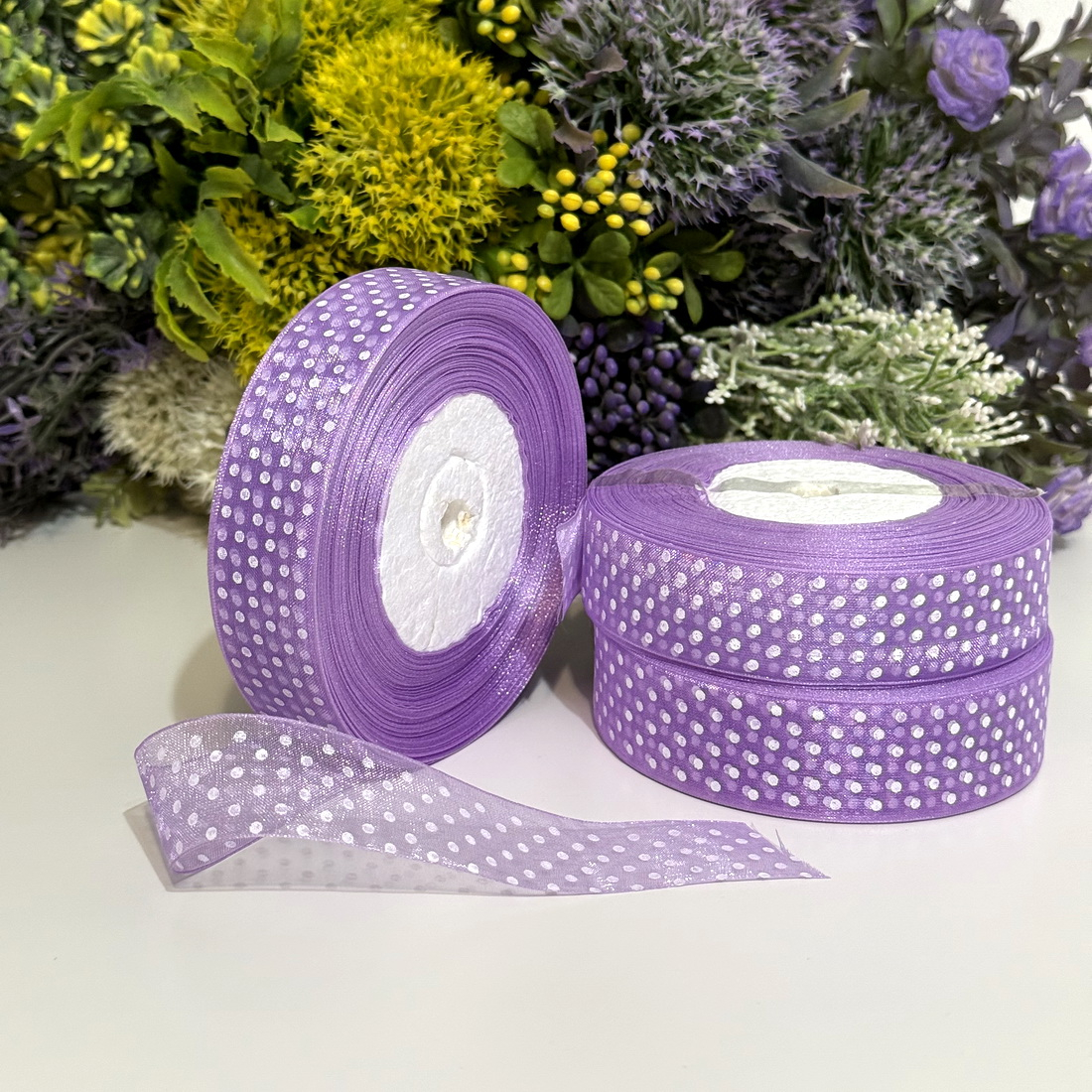 Panglica organza mov cu buline albe rola [4]