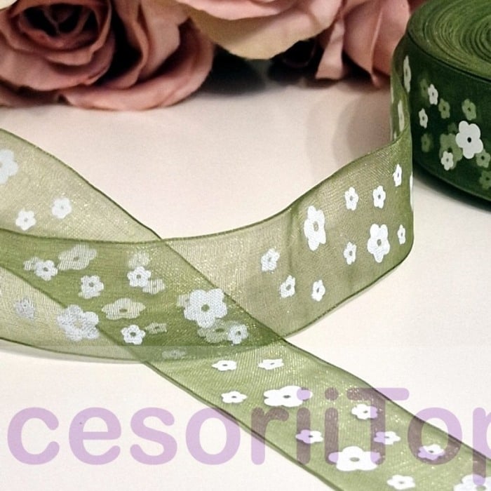 Panglica organza verde cu flori albe rola [4]