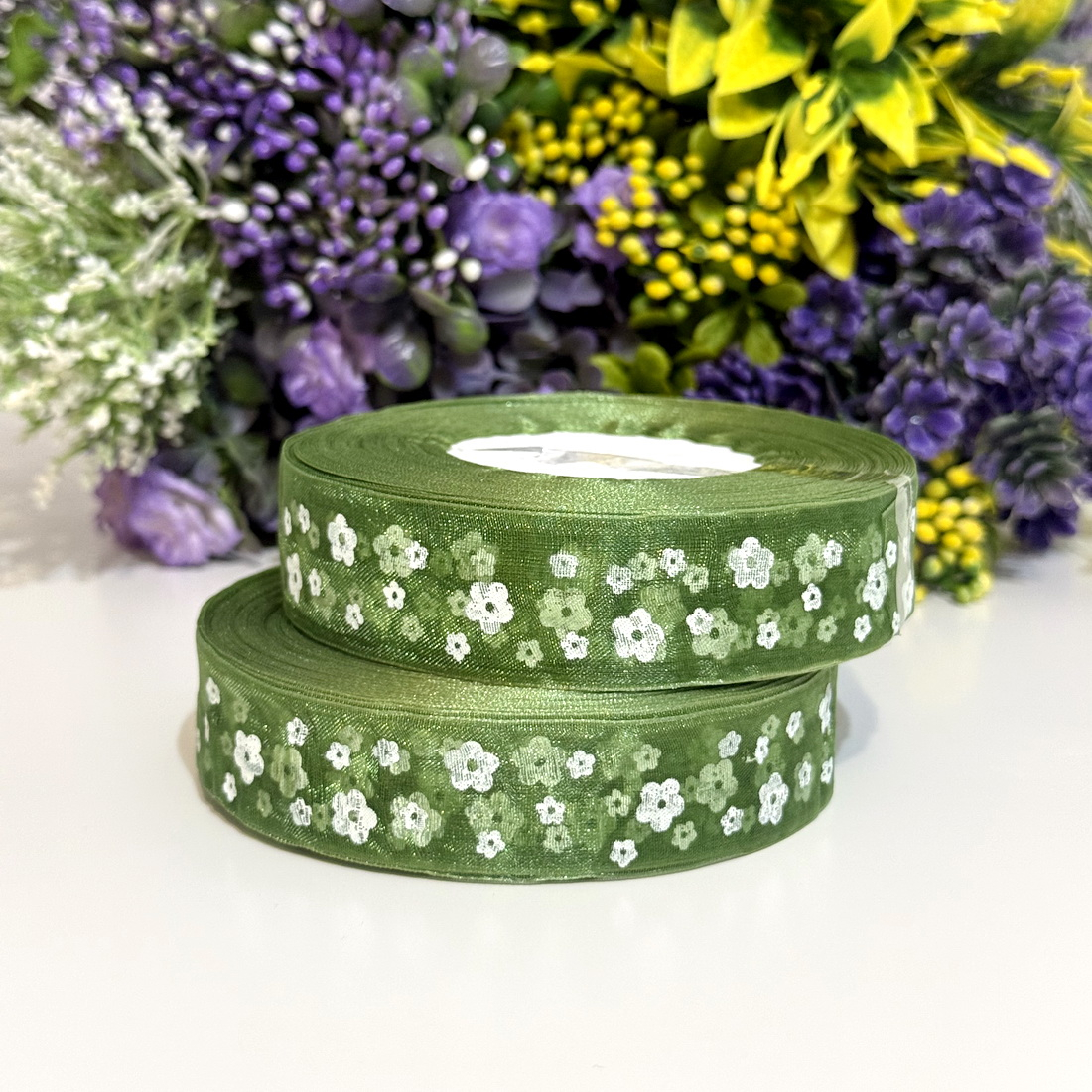 Panglica organza verde cu flori albe rola [3]