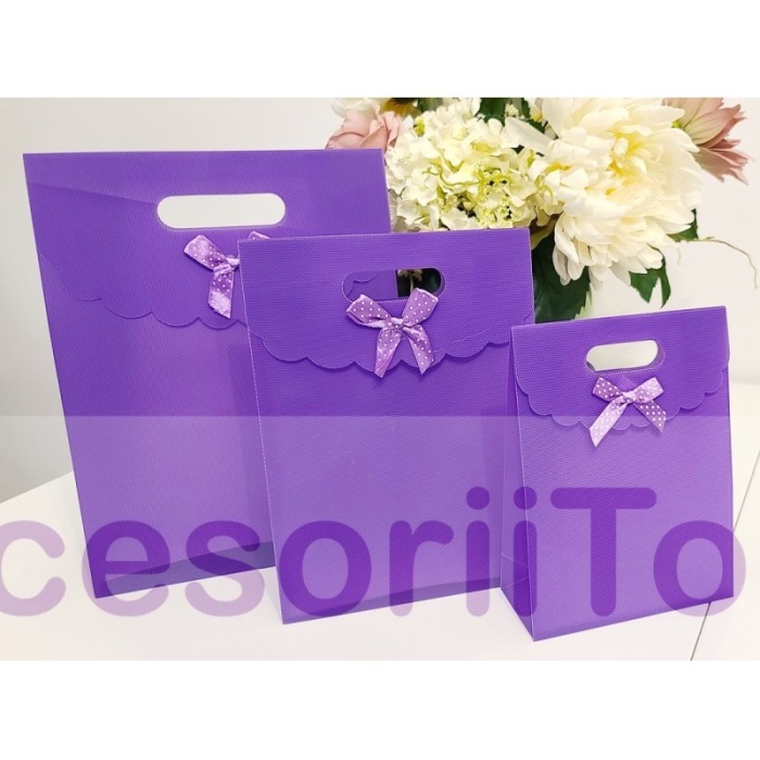 Punga plastifiata mov cu inchidere si maner 26cm x 19,5cm [5]