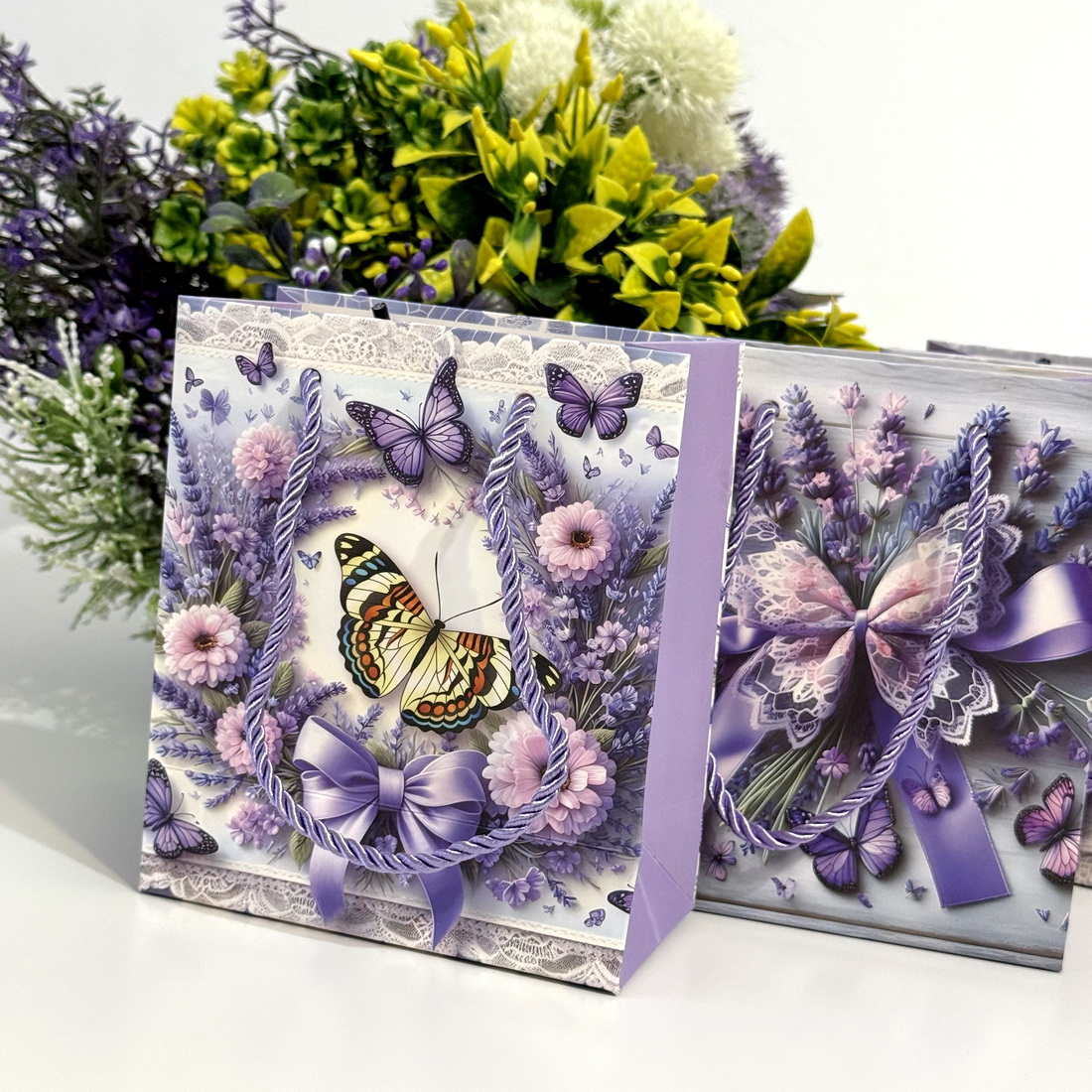 Pungi din carton model lavanda cu fluturi 14cm x 12cm [8]