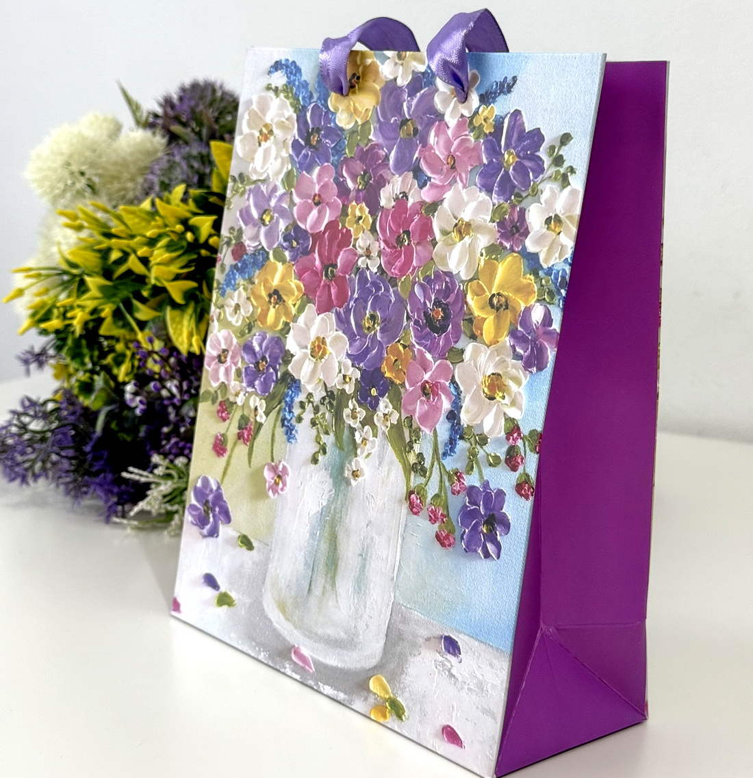 Pungi din carton mov imprimeu flori primavara 23cm x 18cm x 8cm [3]