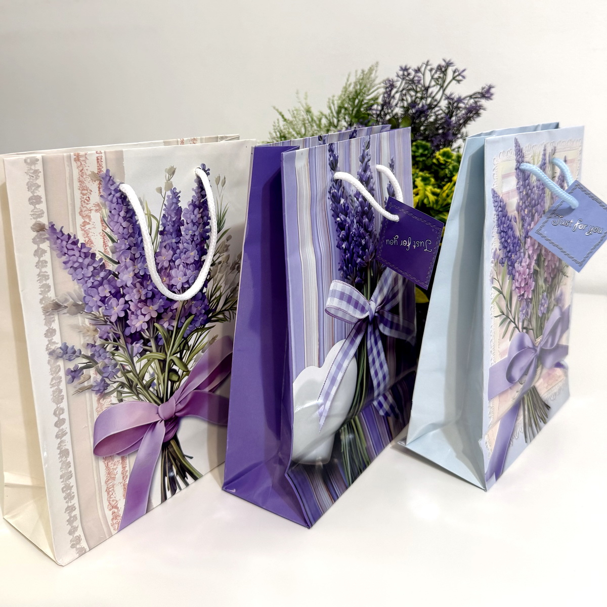 Pungi din hartie model lavanda 23cm x 18cm x 9cm [4]
