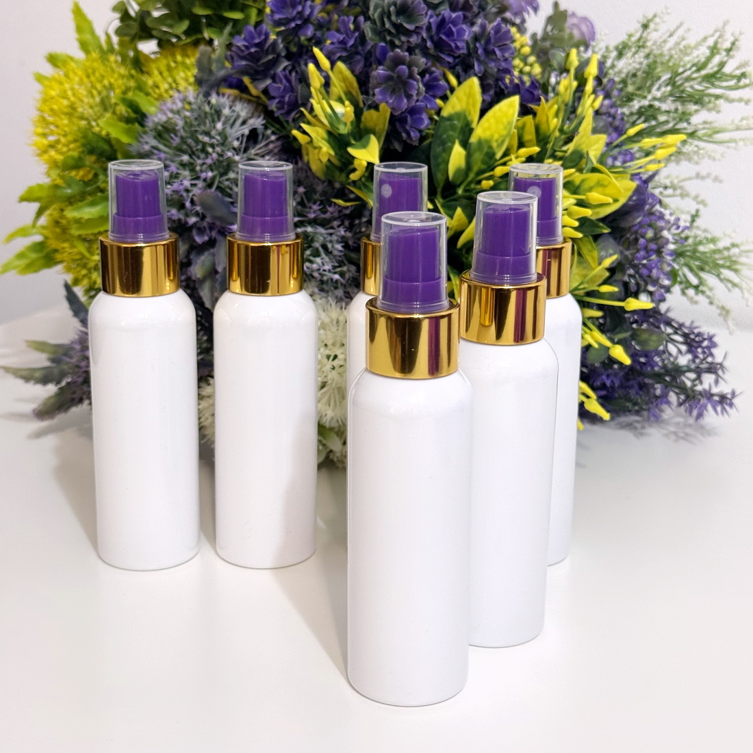 Set 50 flacoane albe 100 ml cu pulverizator tip spray cu inel auriu [2]
