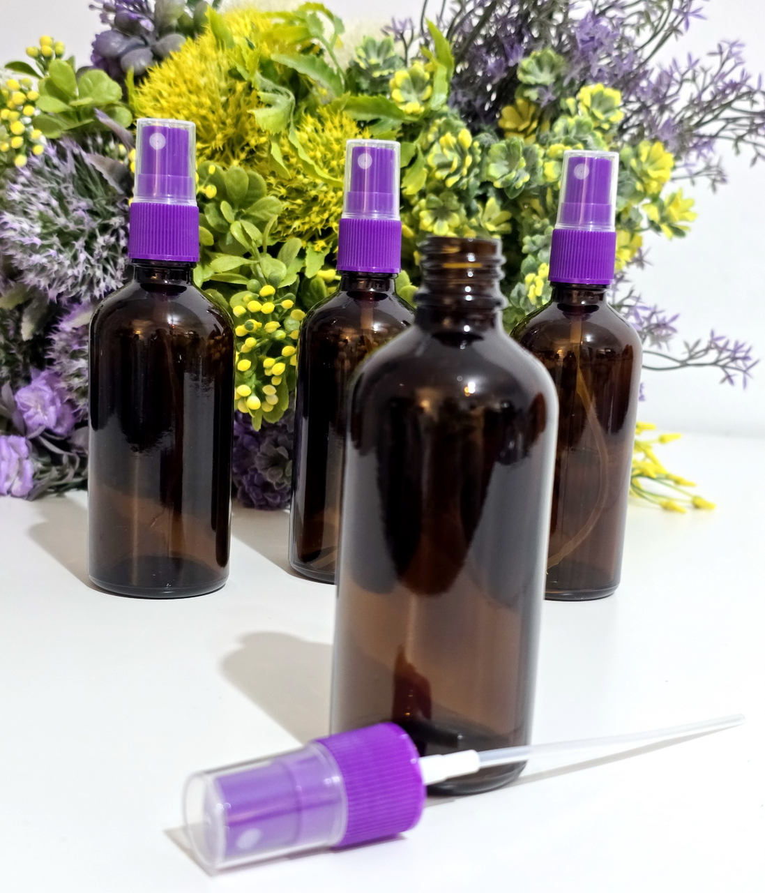 Sticla bruna cu pulverizator mov 100 ml din sticla [5]