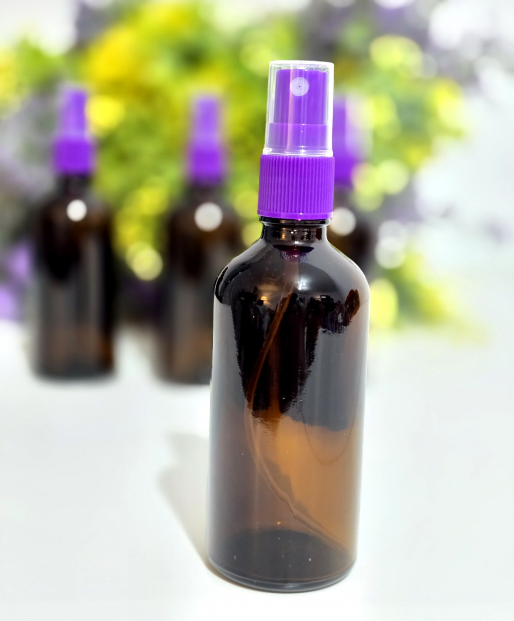 Sticla bruna cu pulverizator mov 100 ml din sticla [3]