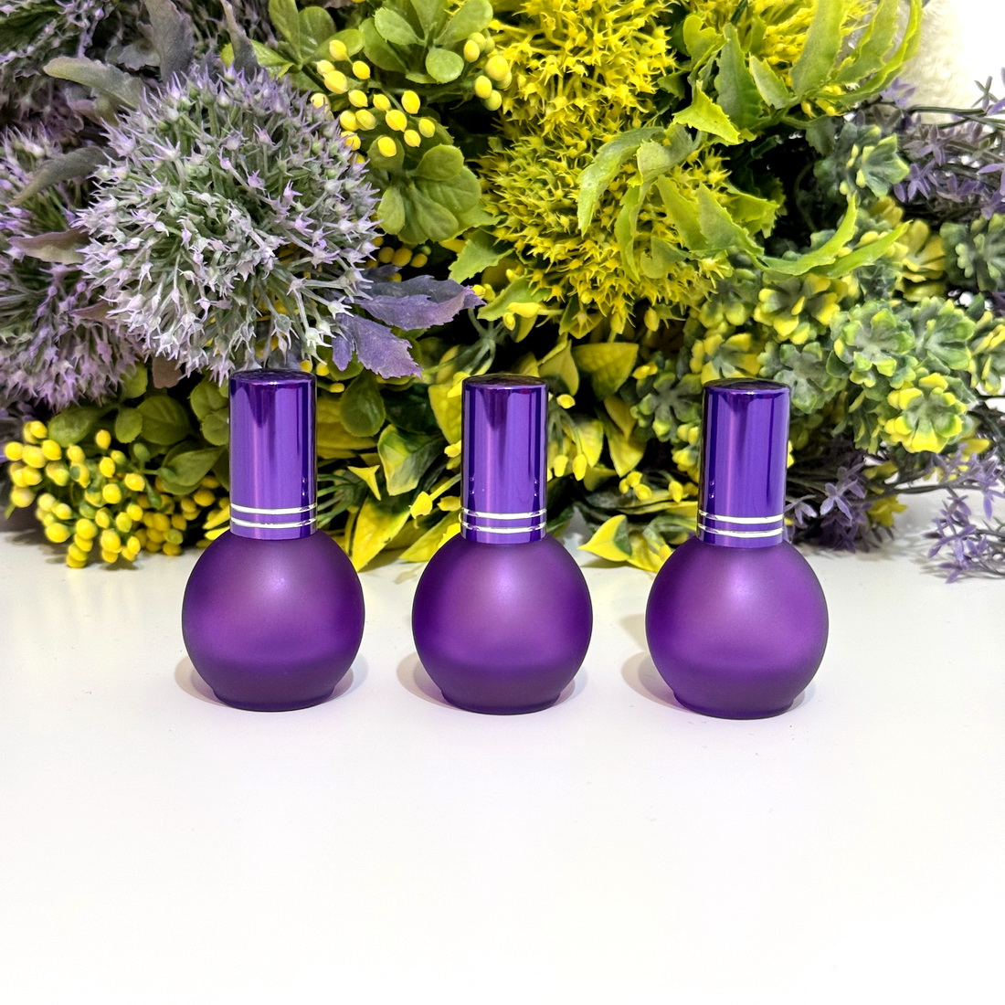 Sticlute din sticla mov 10 ml cu pulverizator pentru parfum [1]