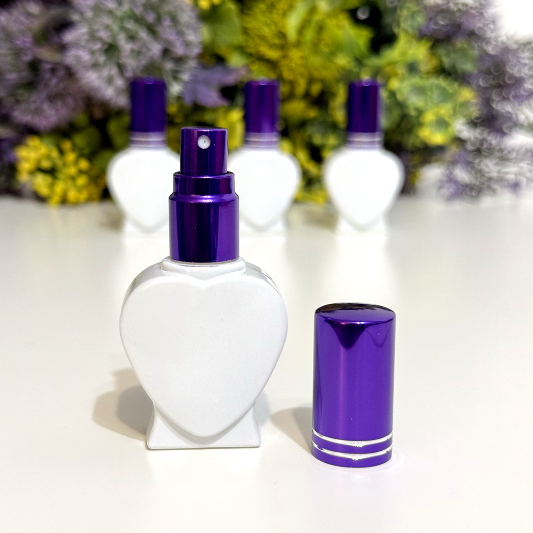 Sticlute din sticla alba 10 ml cu pulverizator pentru parfum [4]