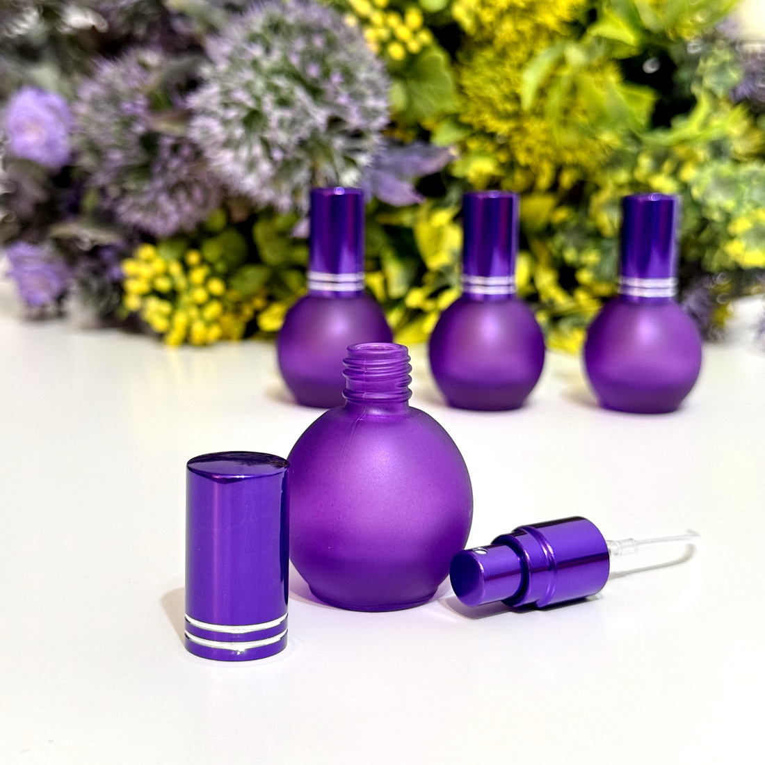 Sticlute din sticla mov 10 ml cu pulverizator pentru parfum [4]