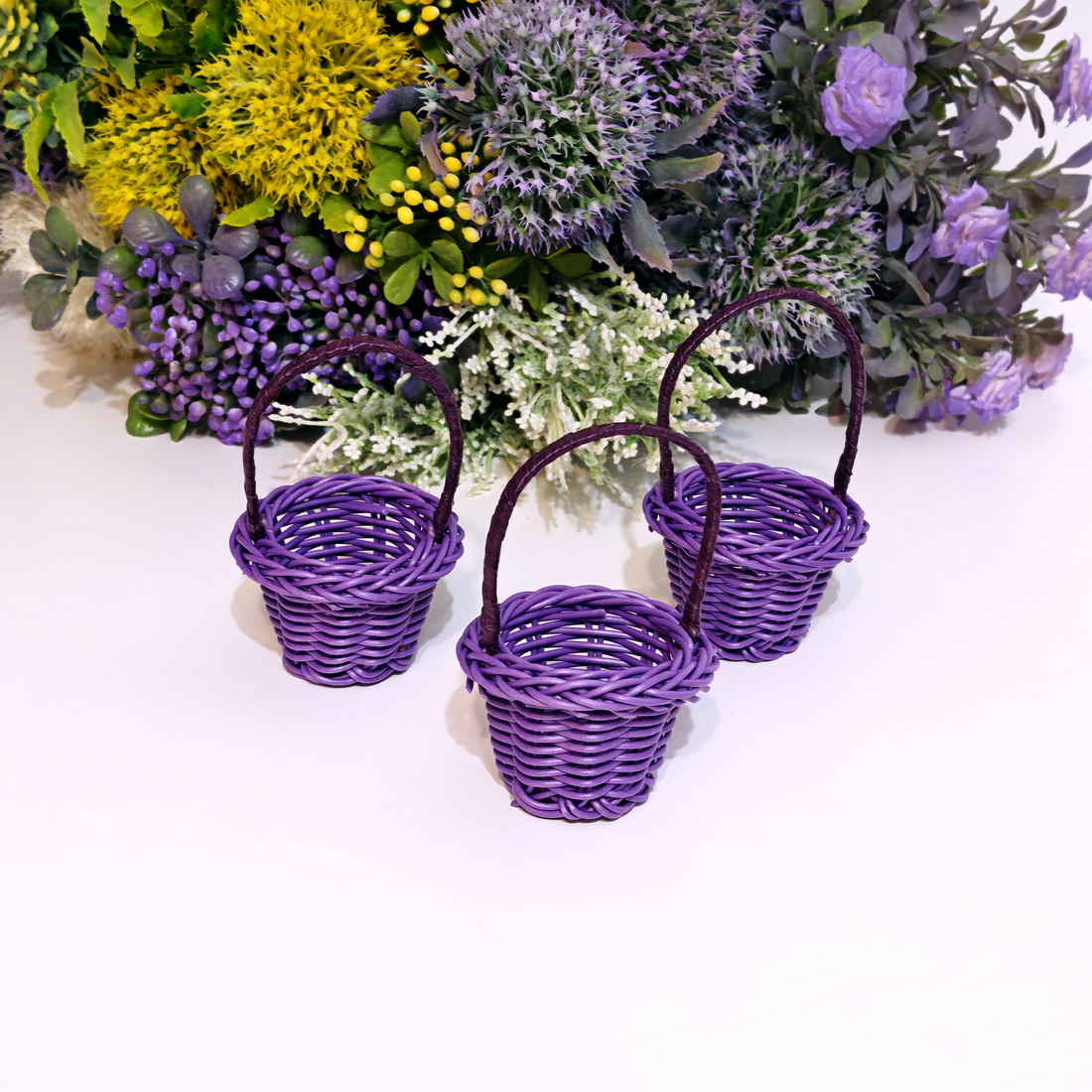 Cosulet mov pentru aranjamente florale cu tortita [6]