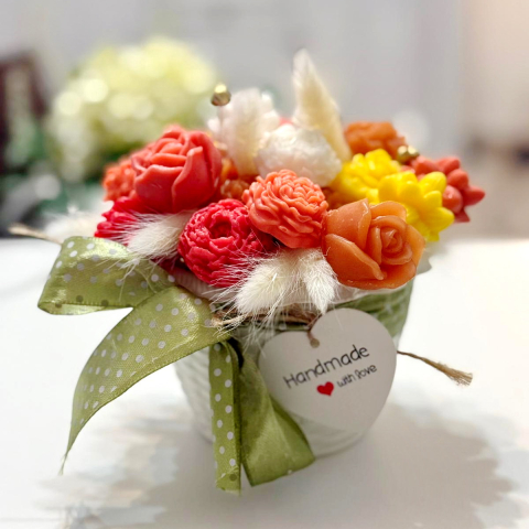 Decoratiuni din sapun - Aranjament din flori de sapun