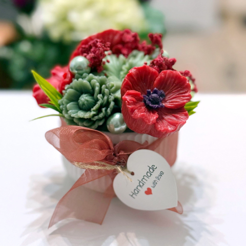 Cadouri Handmade - Aranjament din flori de sapun