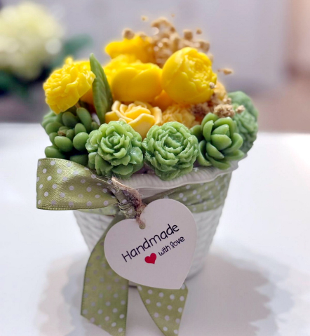 Decoratiuni din sapun - Aranjament din flori de sapun