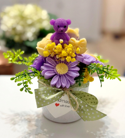 Noutăți - Aranjament din flori de sapun