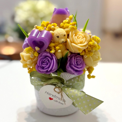 Noutăți - Aranjament din flori de sapun