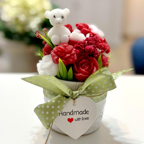 Noutăți - Aranjament din flori de sapun