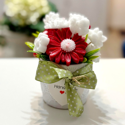 Noutăți - Aranjament din flori de sapun