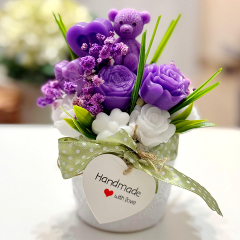 Noutăți - Aranjament din flori de sapun