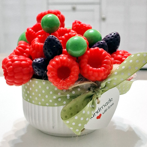 Decoratiuni din sapun - Aranjament din fructe de sapun