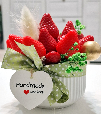 Decoratiuni din sapun - Aranjament din fructe de sapun