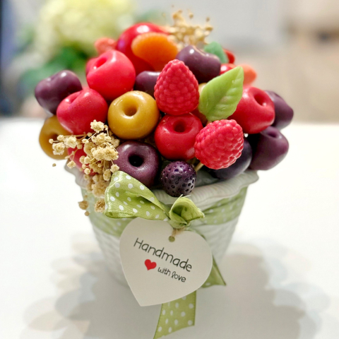 Noutăți - Aranjament din fructe de sapun