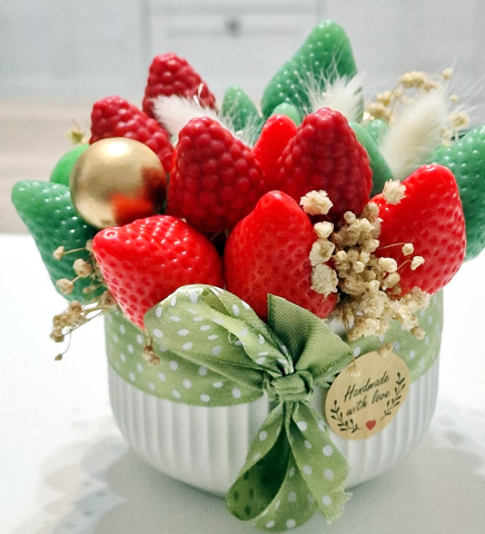 Decoratiuni din sapun - Aranjament din fructe de sapun