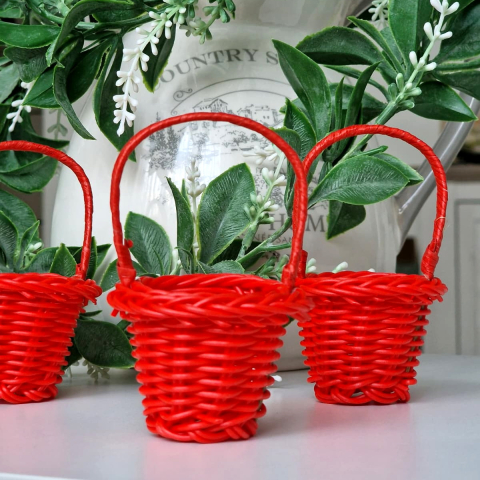 Accesorii diverse - Cosulet rosu pentru aranjamente florale cu tortita