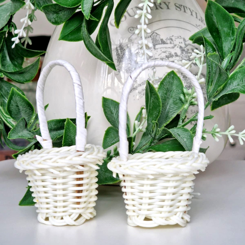 Accesorii diverse - Cosulet alb pentru aranjamente florale cu tortita