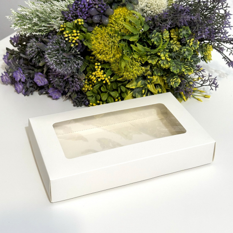 Cutii pentru cadouri - Cutie din carton alba cu fereastra 25cm x 15cm x 4cm