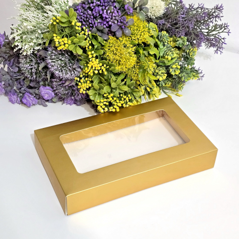 Cutii pentru cadouri - Cutie din carton aurie cu fereastra 25cm x 15cm x 4cm