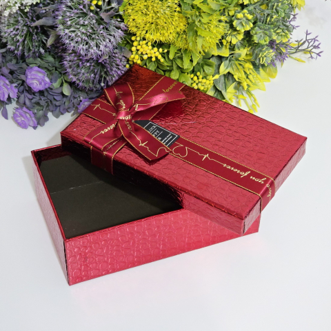 Cutie din carton rosu cu funda 23cm x 16cm x 10cm [5]