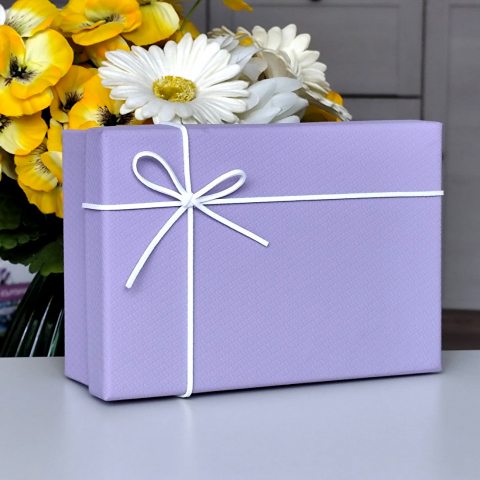 Cutie din carton mov cu funda alba 21cm x 15cm x 8cm [3]
