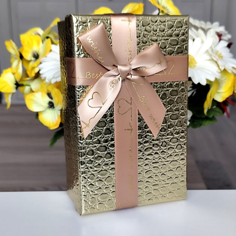 Cutie din carton auriu cu funda 21cm x 14cm x 8cm [2]