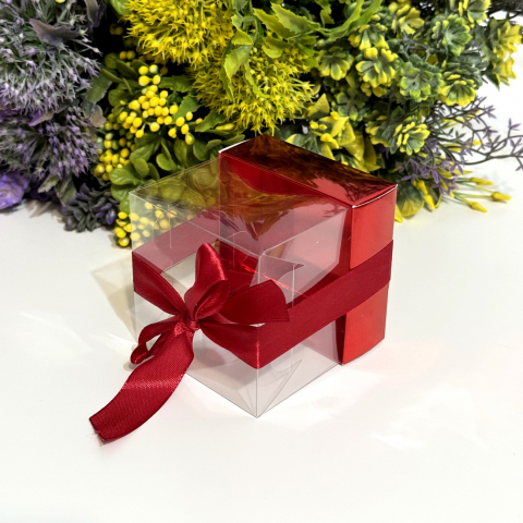Cutie din plastic transparent cu baza din carton rosu si funda 7.5cm x 7.5cm x 8.5cm [5]
