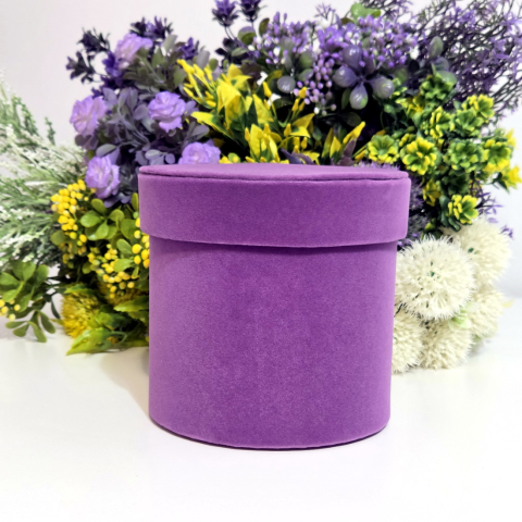 Cutii din carton pentru cadouri - Cutie rotunda din catifea mov 17.5cm x 17cm