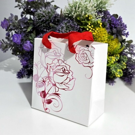 Pungi din carton alb cu model trandafir rosu 15cm x 14cm [3]