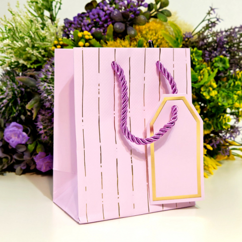 Pungi pentru cadouri - Pungi din carton mov cu eticheta 15cm x 12cm
