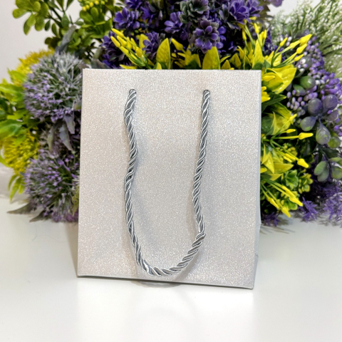 Pungi din carton argintiu cu sclipici 14cm x 12cm [1]