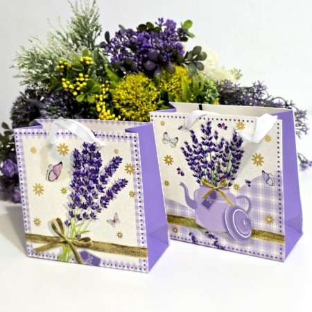 Pungi pentru cadouri - Pungi din carton model lavanda cu manere albe 15cm x 14,5cm
