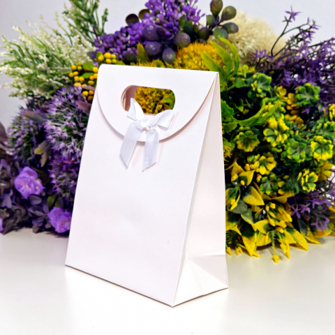 Pungi din carton alb cu funda 16cm x 12cm [5]
