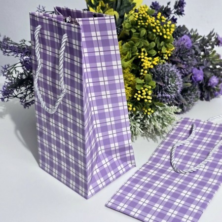 Pungi din hartie cartonata lucioasa model mov cu alb 24cm x 12cm [5]