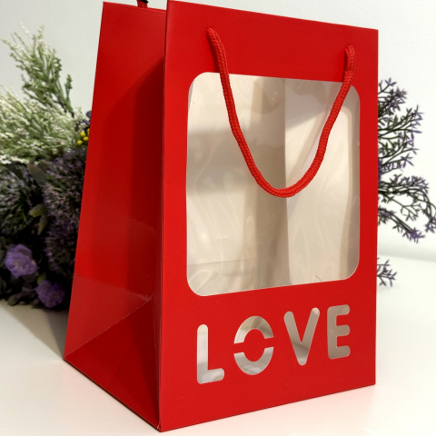 Noutăți - Pungi din hartie cartonata rosie cu fereastra 25cm x 18cm x 13cm