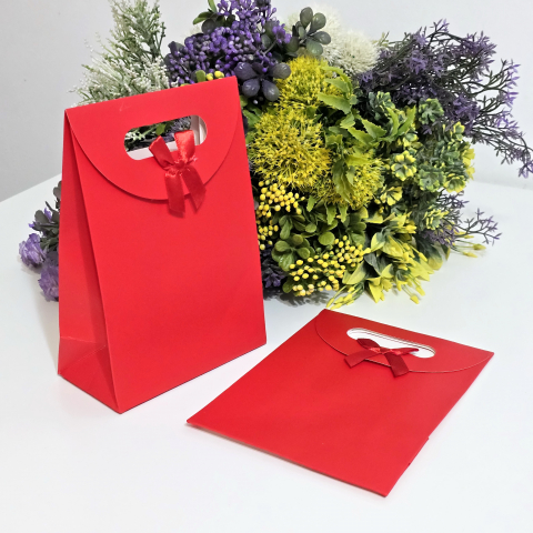 Pungi din hartie rosie cu funda 20cm x 16cm [2]