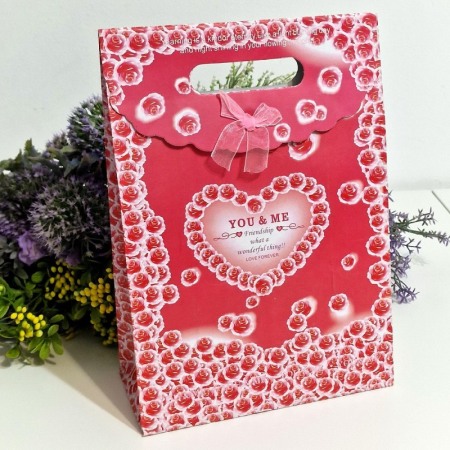 Accesorii din hartie si carton - Pungi din hartie rosie - You & Me - cu funda 27cm x 19cm